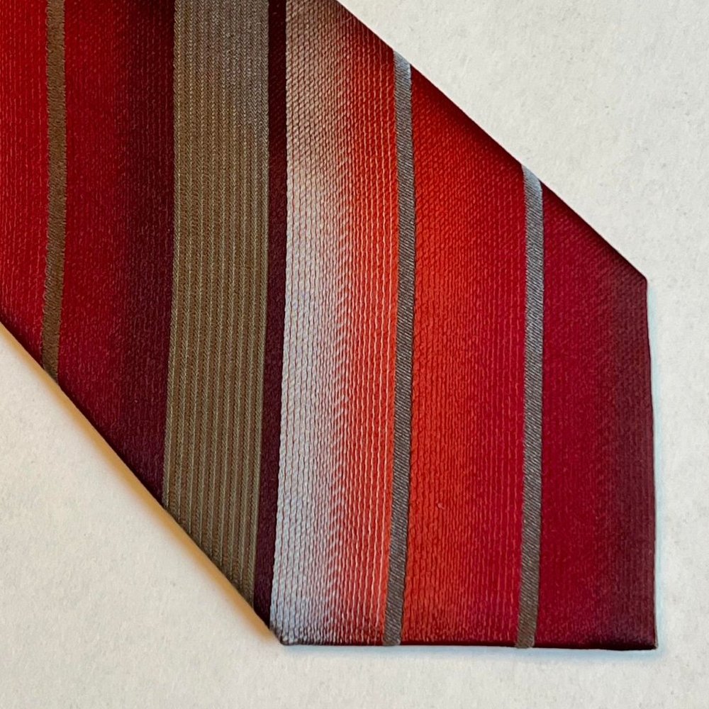 Kenneth Cole Reaction Tie / Necktie - Red Taupe Gray  NWT